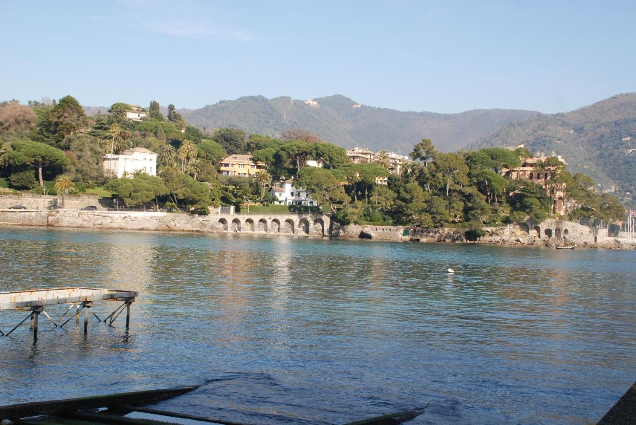Beachfront, Seaview And Terrace - Portofino Gulf San Michele di Pagana Dış mekan fotoğraf