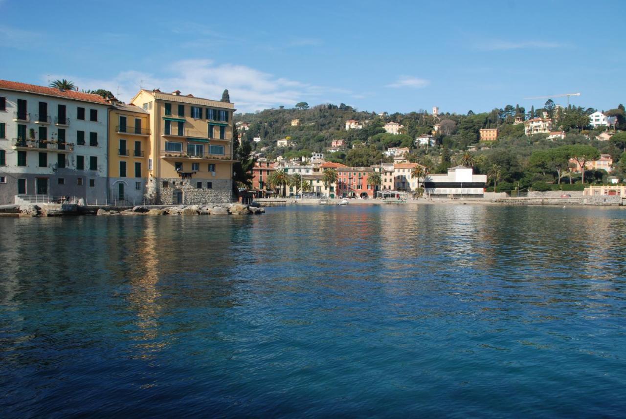 Beachfront, Seaview And Terrace - Portofino Gulf San Michele di Pagana Dış mekan fotoğraf